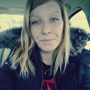 Meet your Posher, April powell